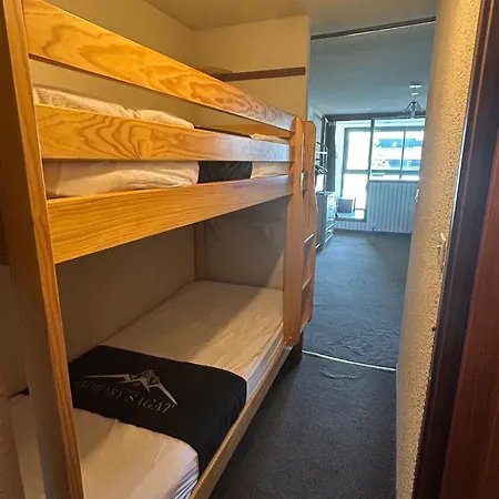 Apartment Moderne 4 Pers Avec Wifi, Terrasse Et Parking Proche Des Pistes