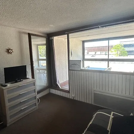 Moderne 4 Pers Avec Wifi, Terrasse Et Parking Proche Des Pistes - Fr-1-814-33 Apartman *